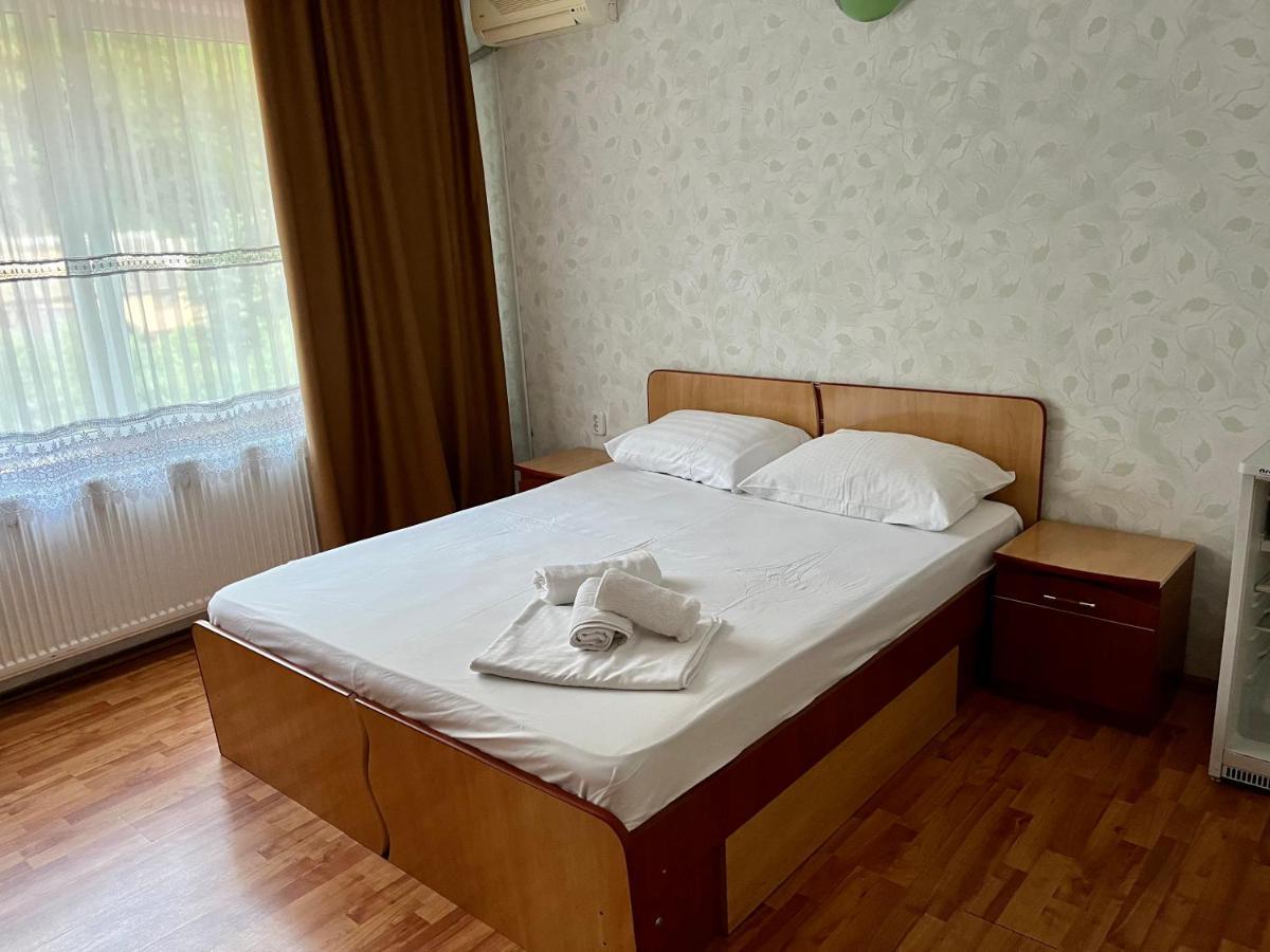Pensiunea Orhideea Herkulesfürdő Kültér fotó